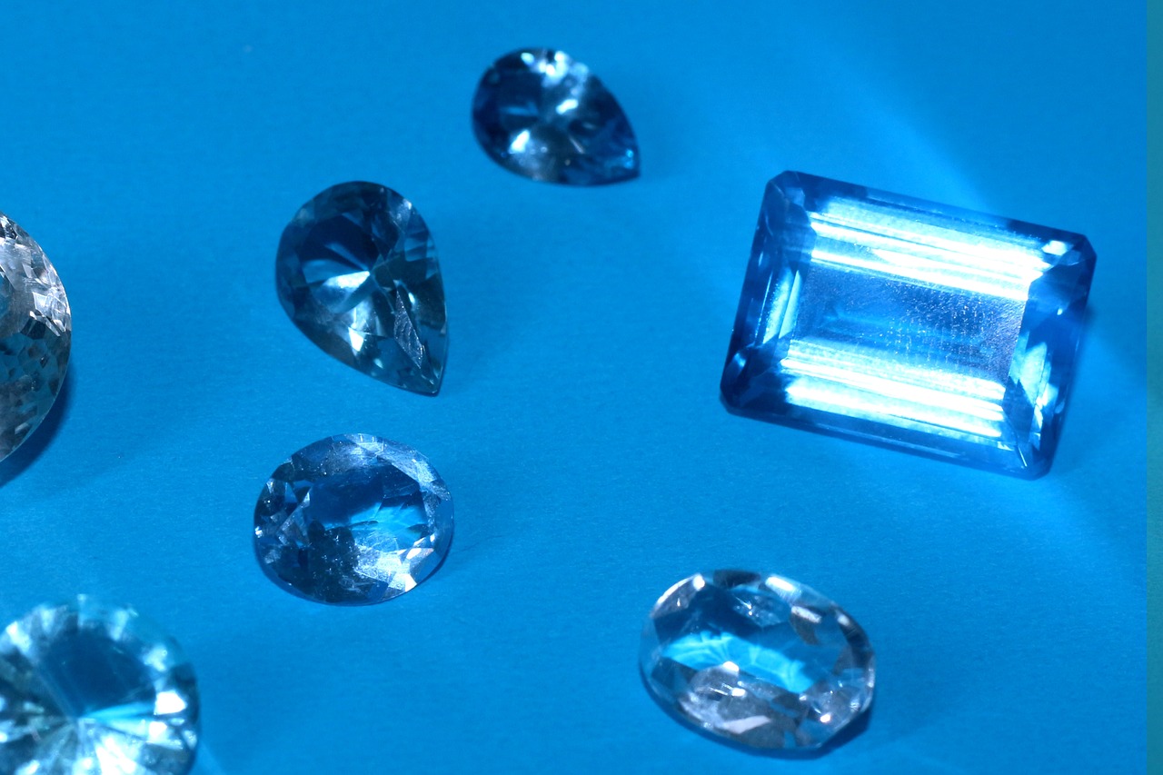 Sell Colored Gemstones in NYC - Buyers of NYC Appraisal Suite